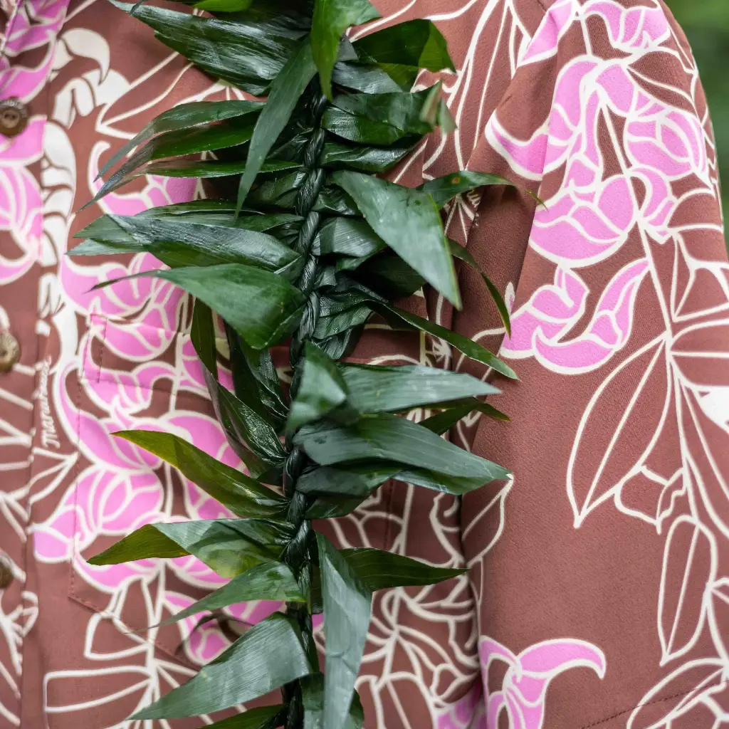 Ti Leaf Maile Style Lei
