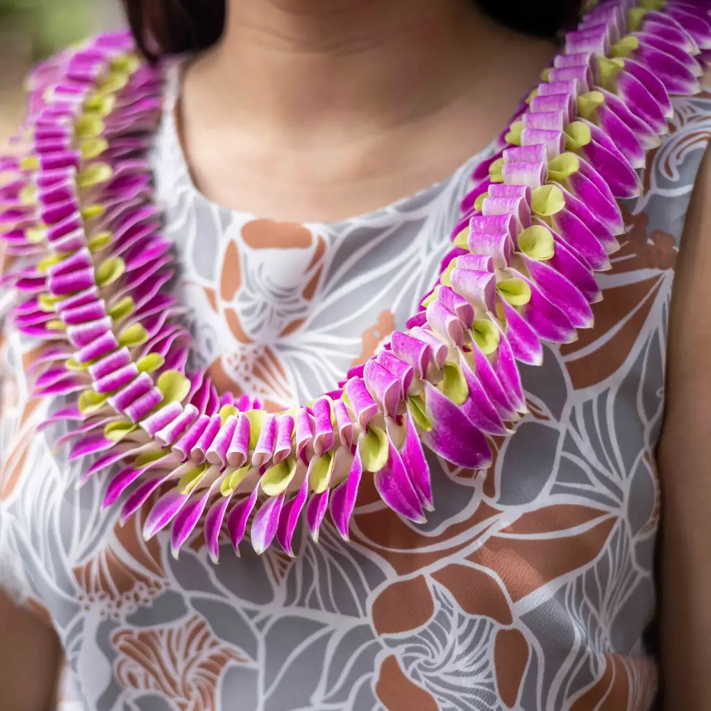 Butterfly Purple Green Lei