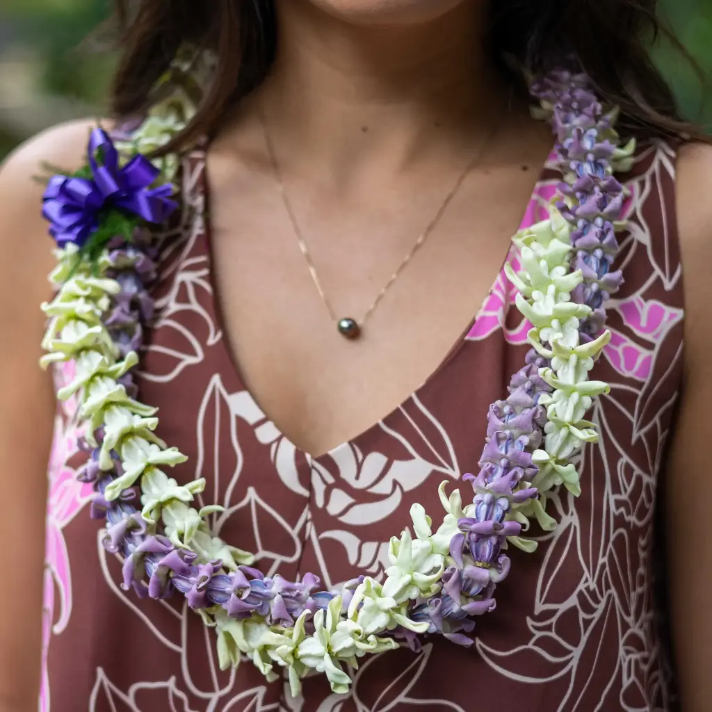Crown Twist Lei
