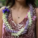 Crown Twist Lei