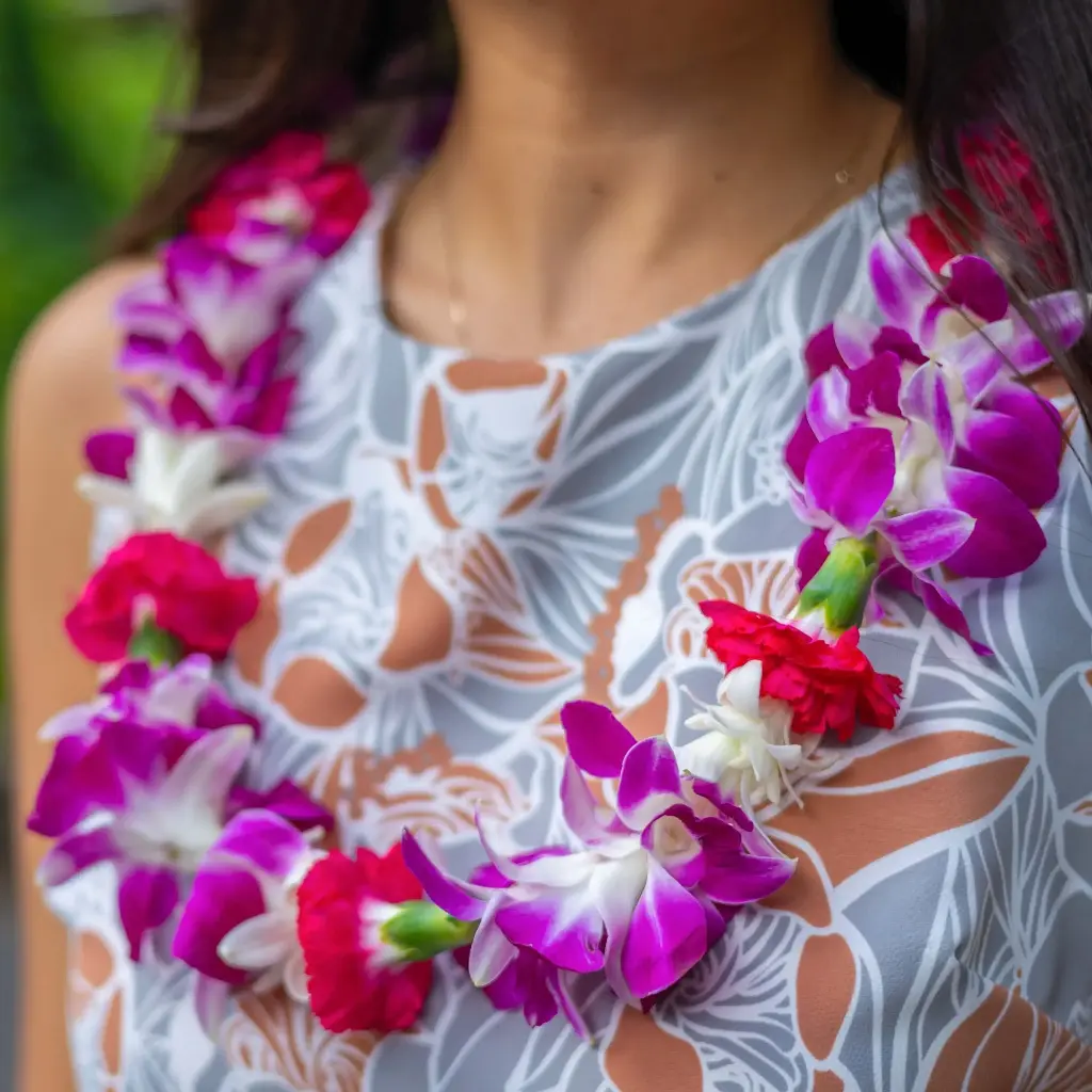Single Orchid, Tuberose & Carnation Lei