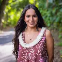 Christina White Lei