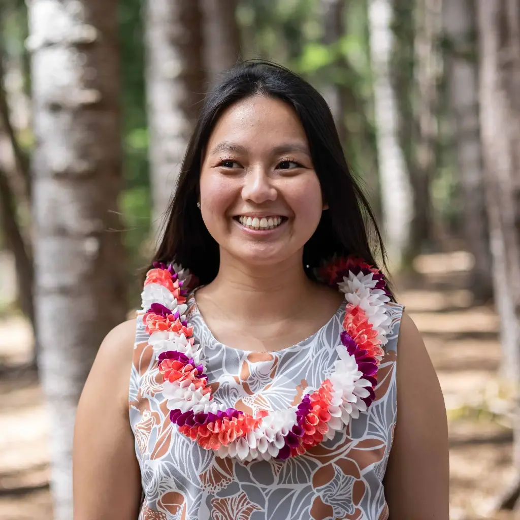 Fancy Robin Lei - Coral White Purple