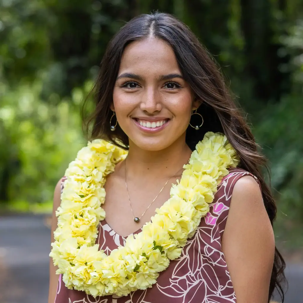 Double Yellow Carnation Lei
