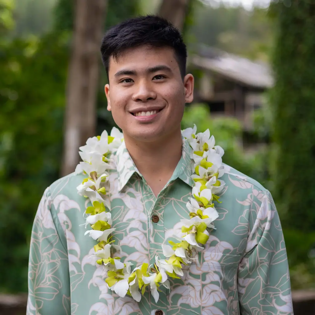 Single Green & White Orchid Mix Lei